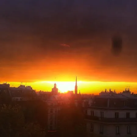 Studio Canal Saint Martin شقة